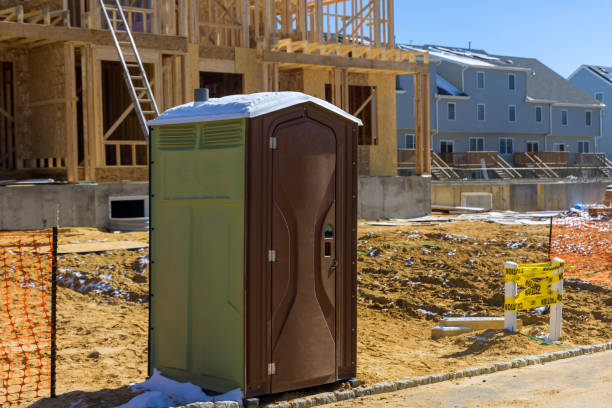 Best Porta potty delivery and setup  in Blue Springs, MO